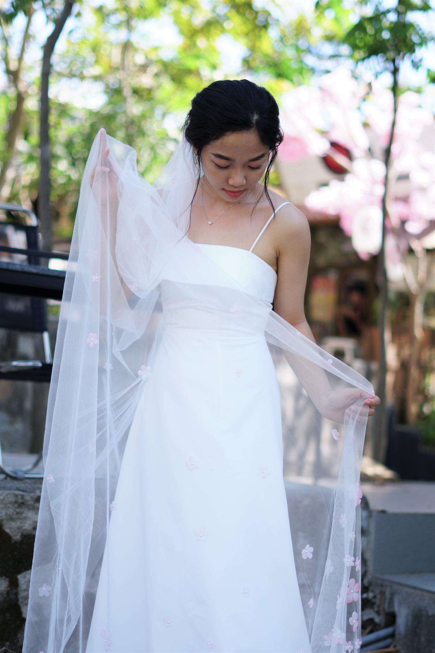 Elegant 3D Pink Flowers Wedding Veil – Handmade Bridal Accessory-Chapel Length