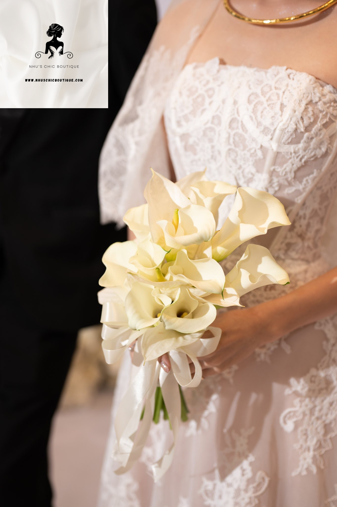 WD013 - French Lace - Classic Elegant Wedding Dress