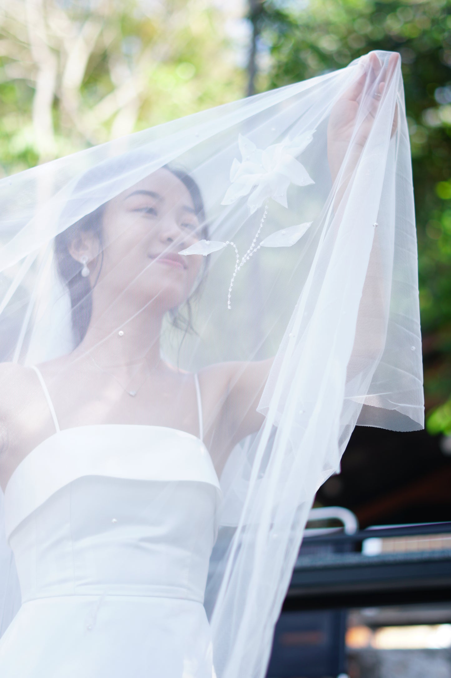 White Lilies Flower Wedding Veil | Elegant Floral Bridal Veil