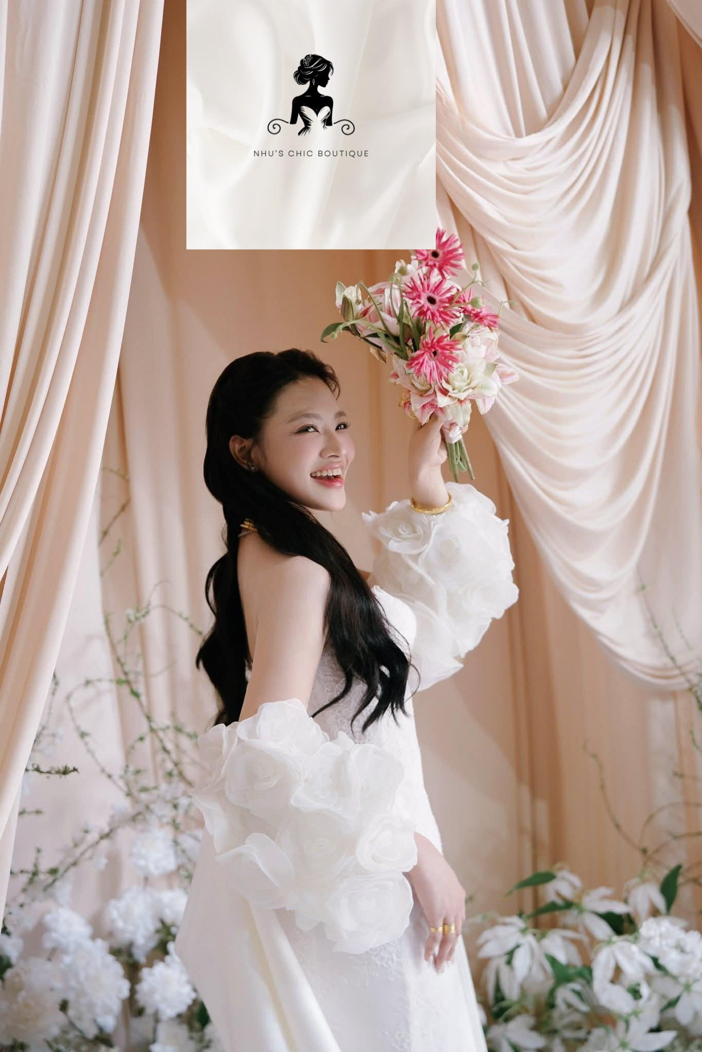 WD048-Detachable 3D Floral Sleeve Mermaid Wedding Dress with Structured Corset-The Sarah Gown